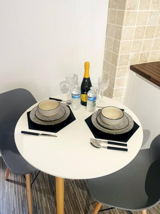 #215 1 Bed Serviced Apartment Derby Exterior foto